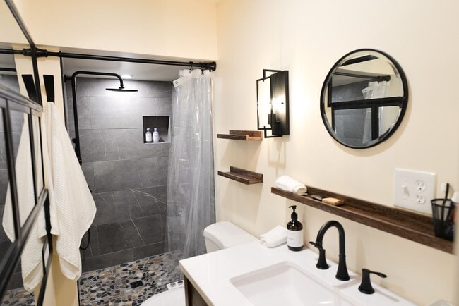 Photo - Great Location, Furnished One Bedroom Apartment, ALL utilities included!