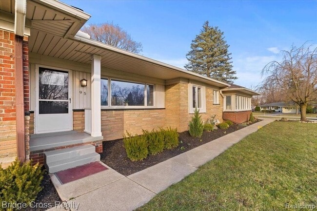 Photo - 95 Hillsdale Rd