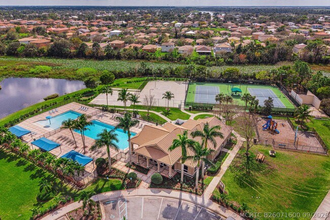 Photo - 1756 SW Jamesport Dr