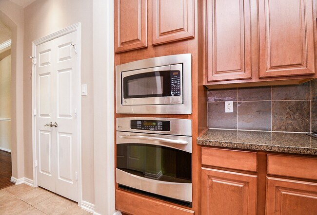 Photo - 12410 Shorebridge Rd