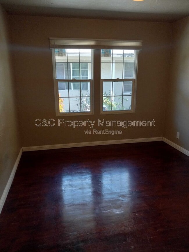 Photo - 116 Maple St Unidad 14