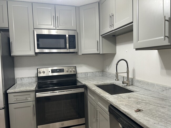 Photo - 380A Great Rd Unit 301