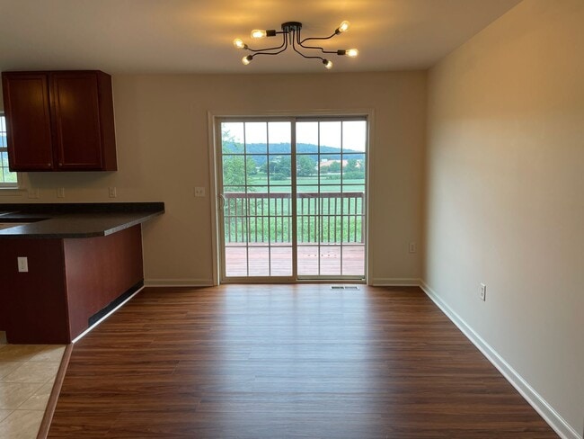 Photo - 3 Bed 3 Bathroom Townhouse In Marietta