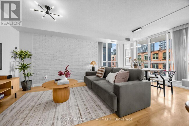 Photo - 311 Richmond St E Unit 303