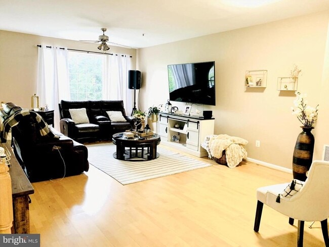 Photo - 13853 Bailiwick Terrace