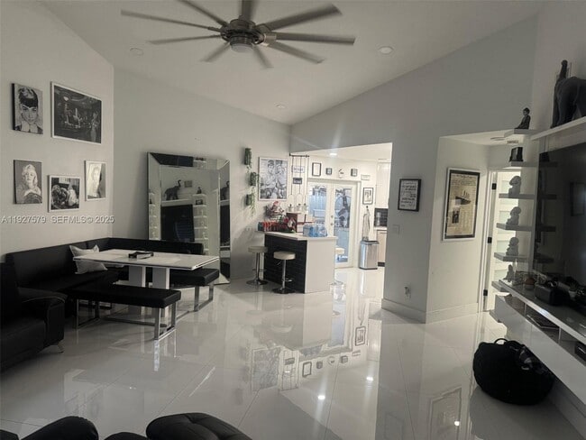 Photo - 1131 SW 110th Ave