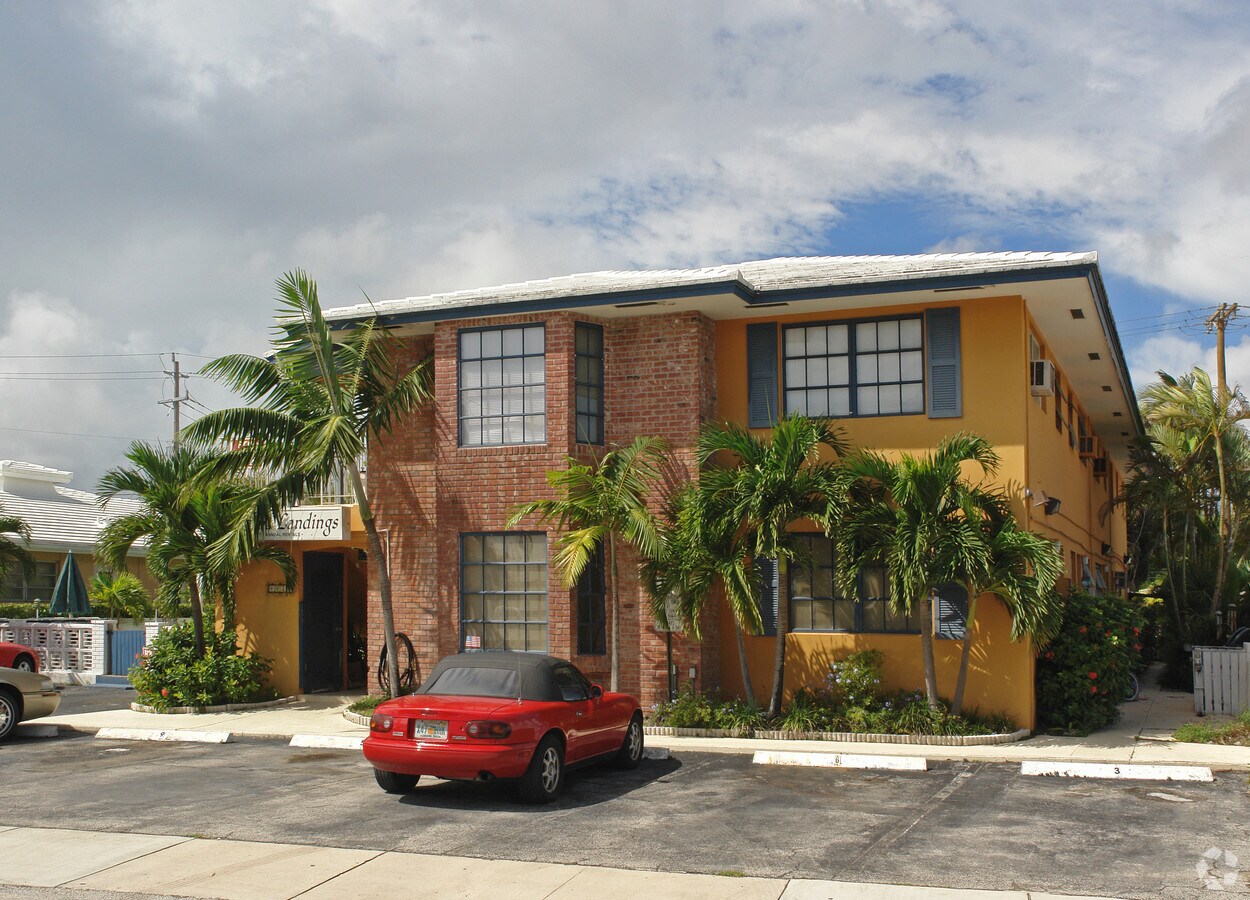 Exterior - Poinciana Landings Apartments