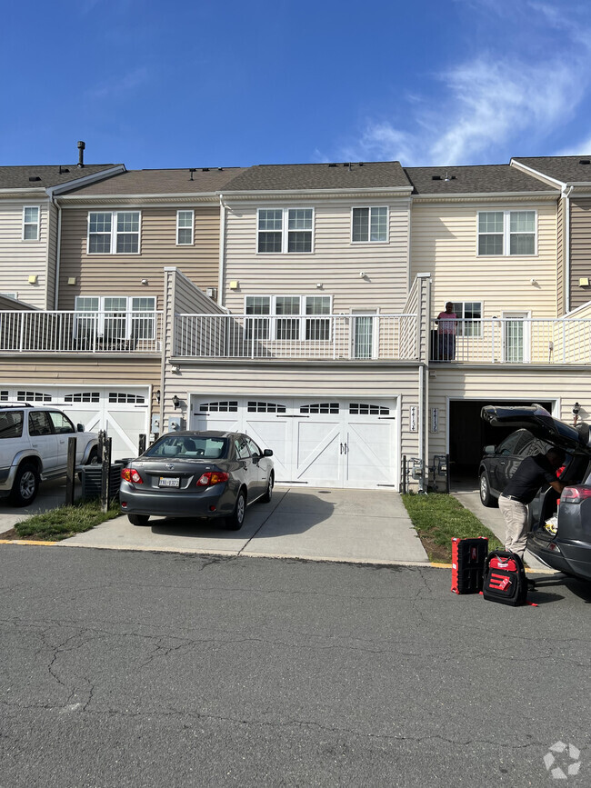 Building Photo - 44134 Puma Square Rental
