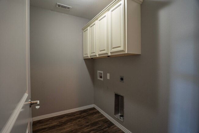 Photo - Stunning 3 bedroom, 2 bathroom Home available in Prairie Grove!