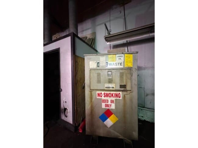 Photo - Automotive Commercial Warehouse for Lease