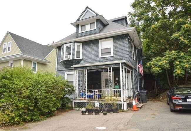 Building Photo - 21 Imrie Rd Unit 2