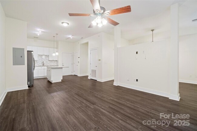 Photo - 716 N Davidson St Unidad 3