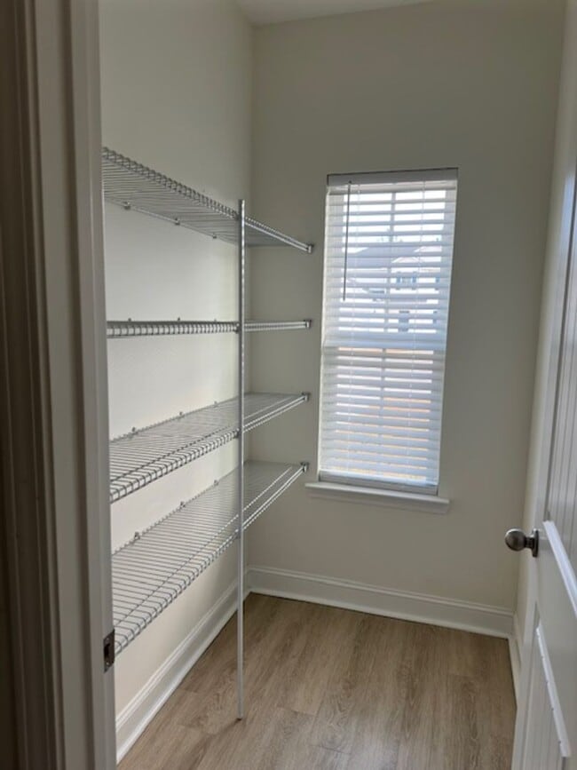 Photo - FOR RENT
