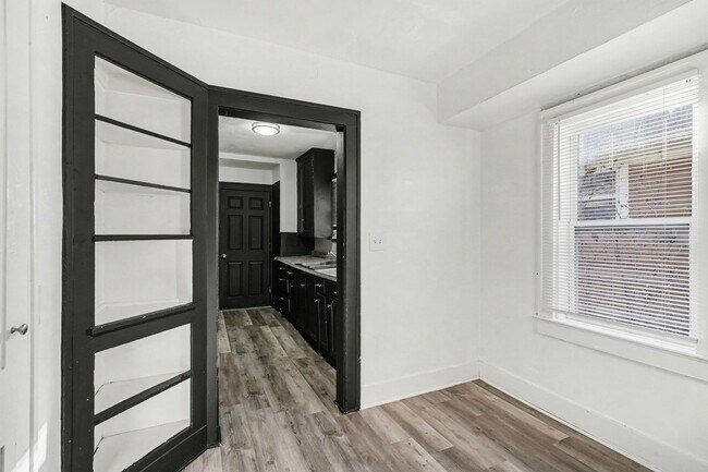 Photo - Beautiful 2 Bedroom 1 Bathroom in Kansas City!