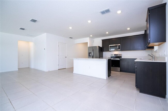 Photo - 471 Pine Tree Blvd