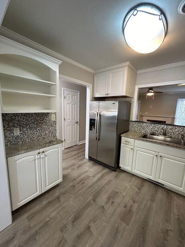 Photo - Updated 2-Bedroom Townhouse Just Off Capit...