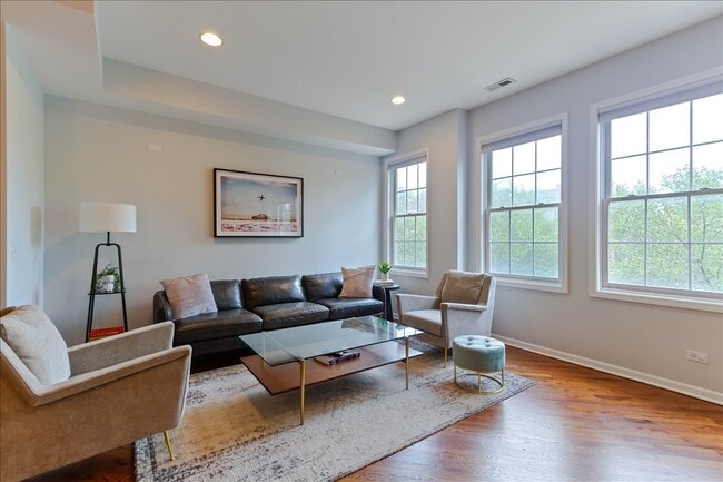 Photo - 7028 N Ridge Blvd