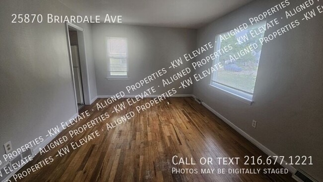 Photo - 25870 Briardale Ave
