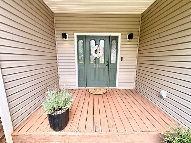 Photo - Beautiful 3 bedroom home in Providence Ridge, Seneca