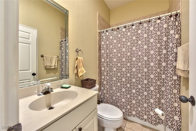 Building Photo - 3748 Kent Dr