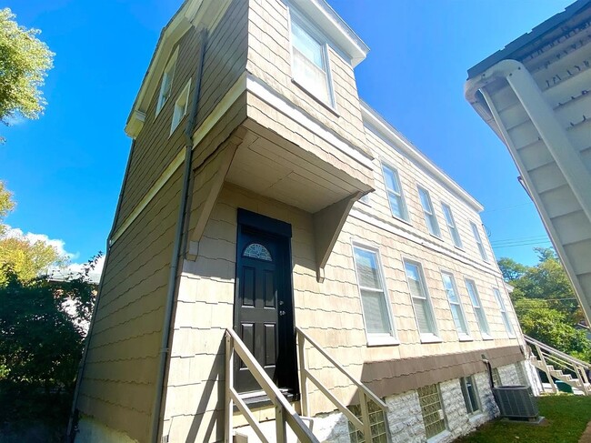 Photo - 4319 Hays Ave