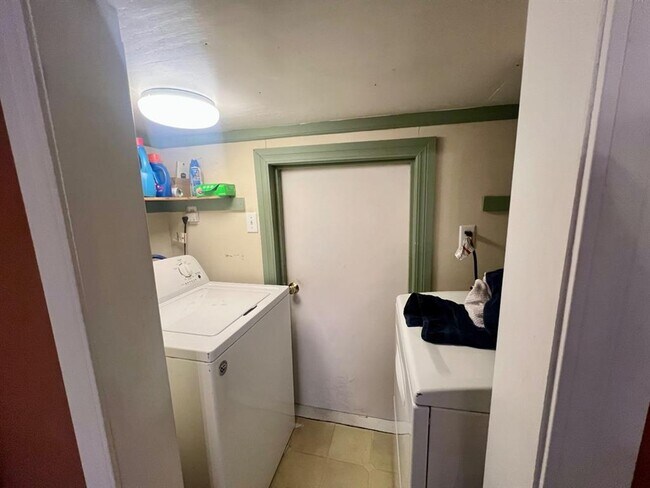 Photo - 526 Nebraska St