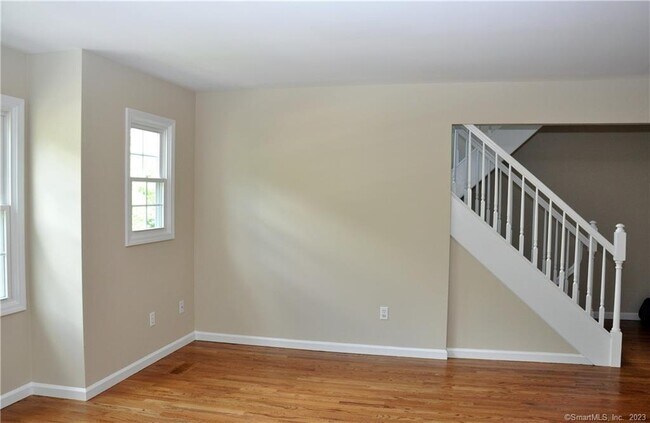 Photo - 170 Governor Trumbull Way Unidad 170