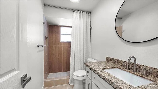 Photo - 501 E Matz Ave Unidad 2