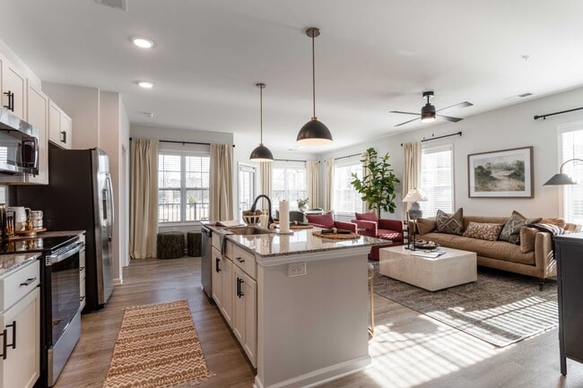 Building Photo - 250 West Apartments