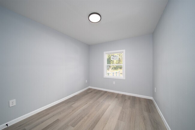 Photo - 3120 Stonewall St