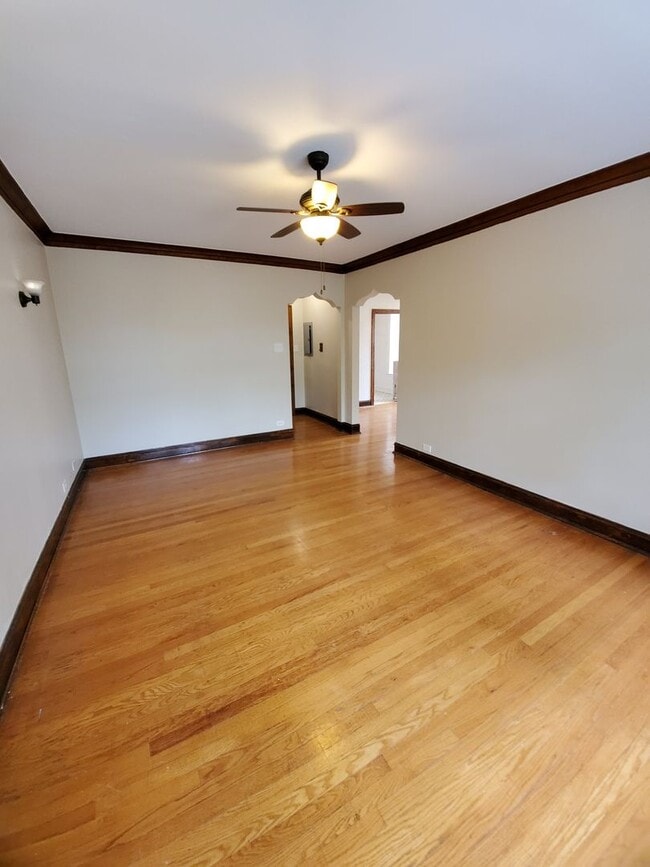 Photo - Large Lincoln Square 1BR! Heat, Cooking gas & Water Included! Unit 5232-2