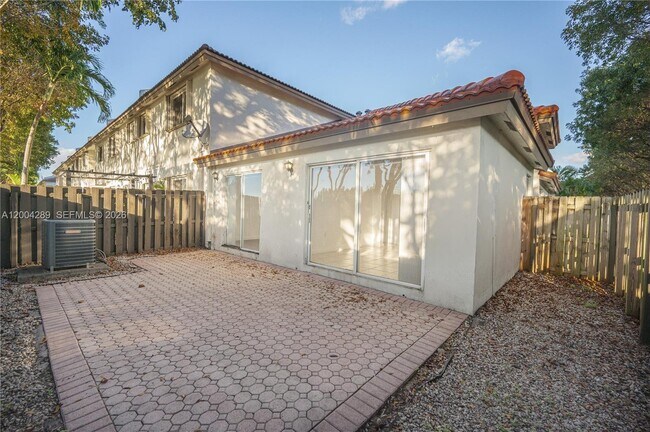 Photo - 5000 NW 116th Ct