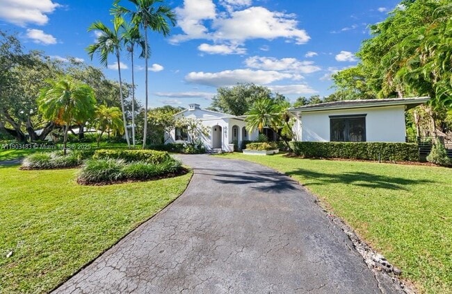 Building Photo - 641 Island Rd