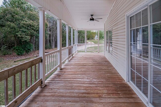 Photo - 296 Fish Camp Rd