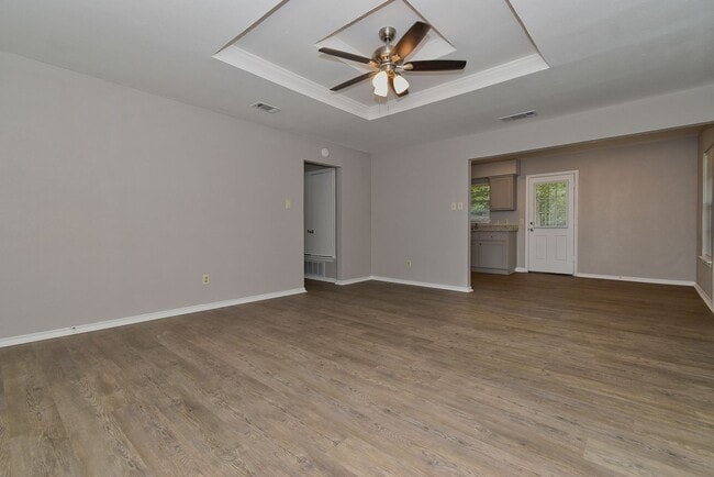 Photo - 4008 Templeton St