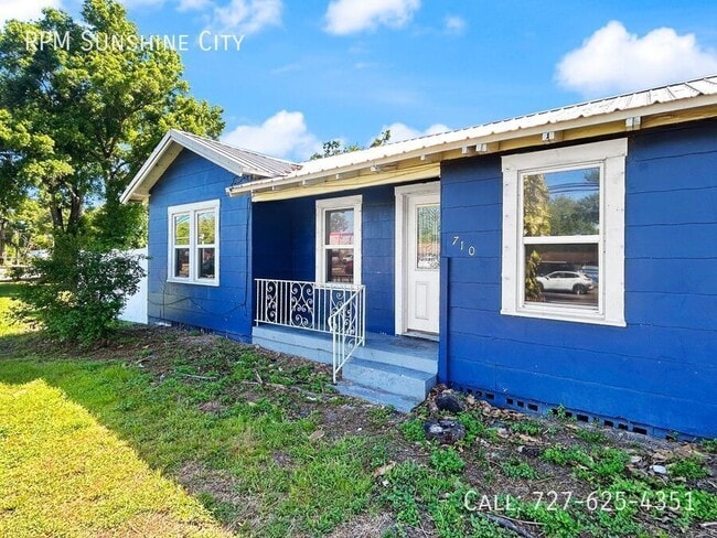 Building Photo - 710 S 50th St Unit Main House