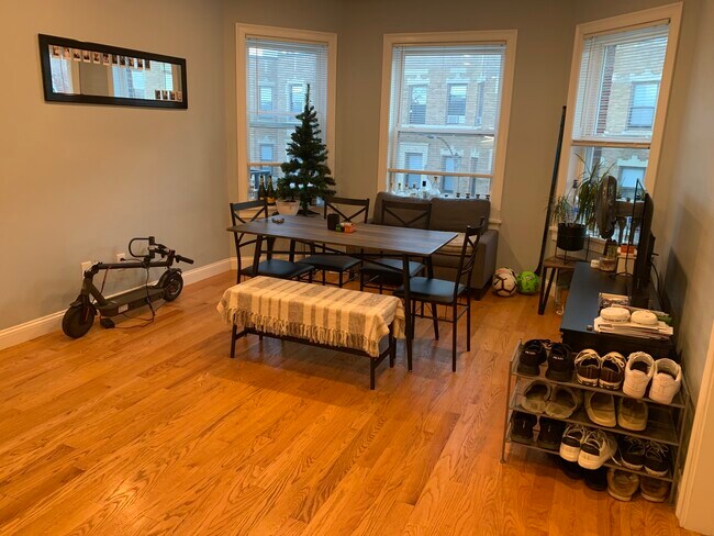 Photo - 186 Kelton St Unit 3