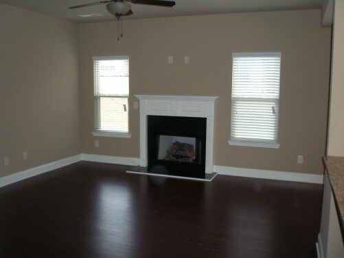 Photo - 3525 Fallen Oak Ln