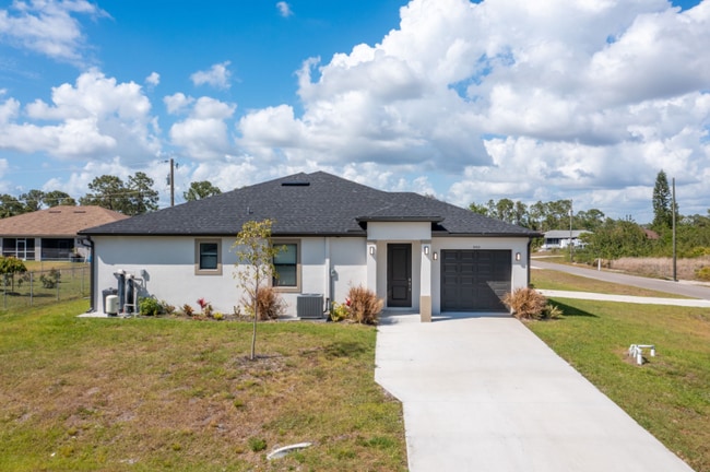 Photo - 809 Agnes Ave