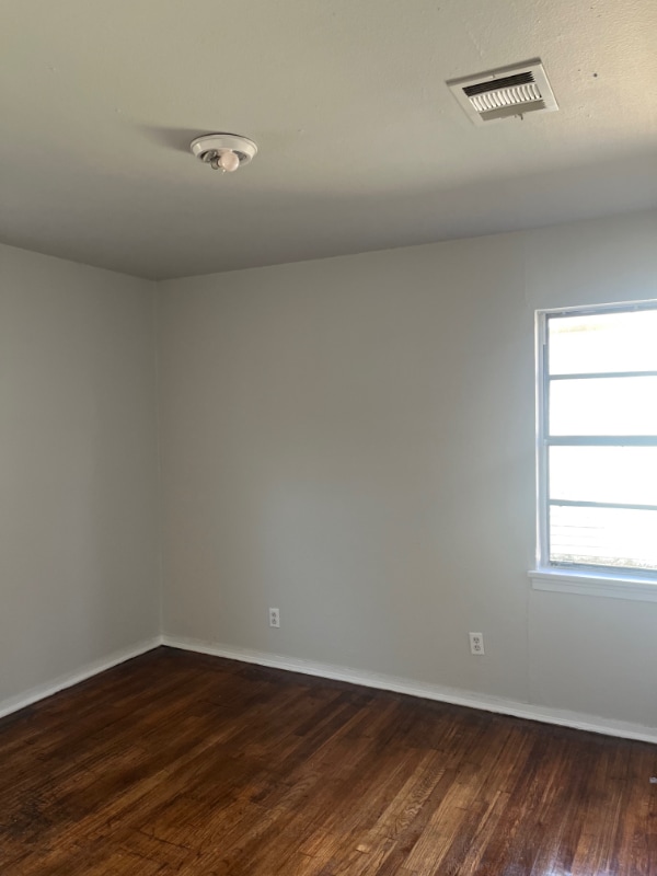 Photo - 2721 Sunnybrook St