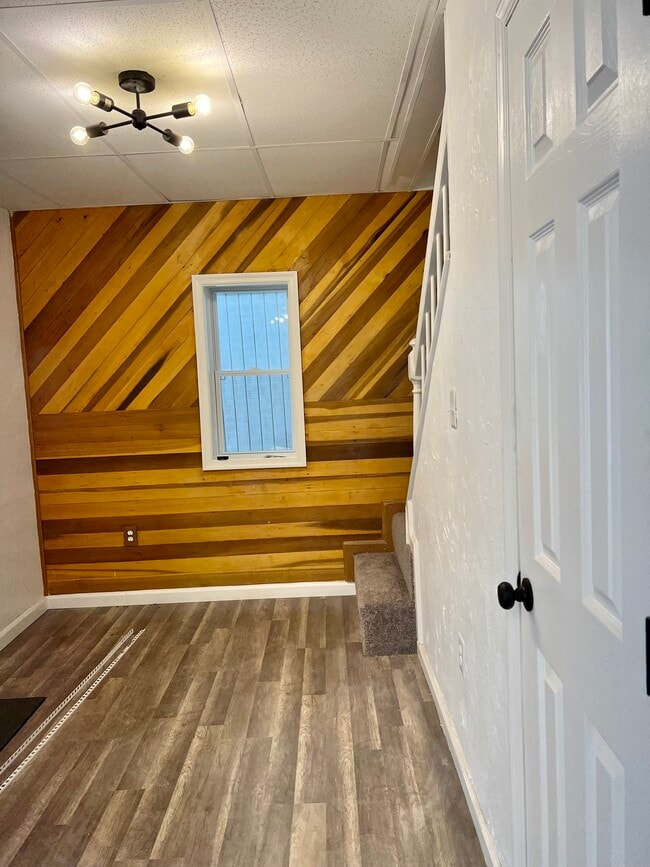 Photo - 203 Wellham Ave NW