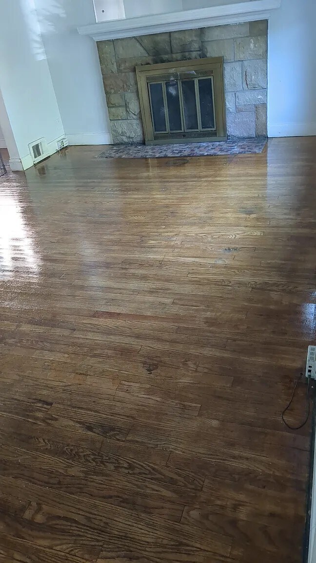 Photo - 16611 Lauder St