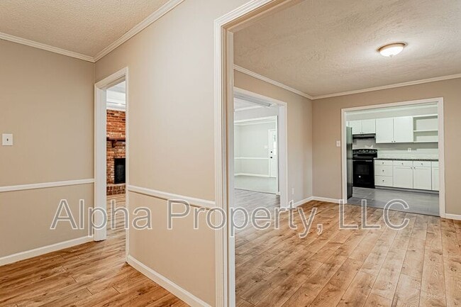 Photo - 111 Canebrake Dr