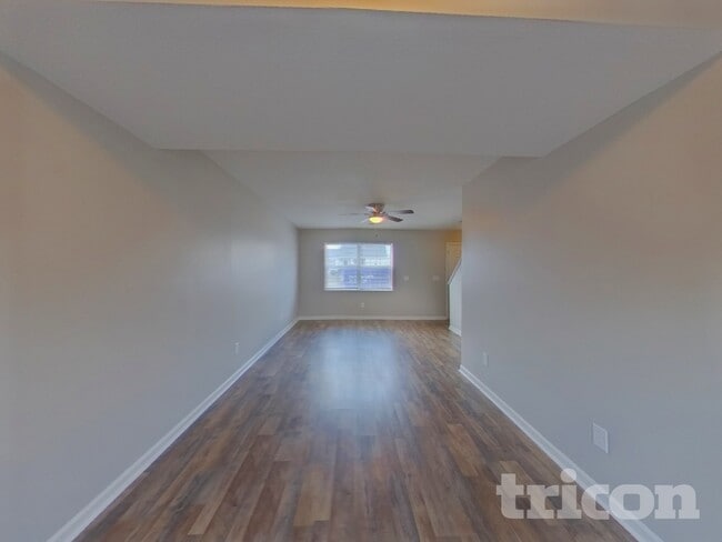 Photo - 175 Cascade Dr