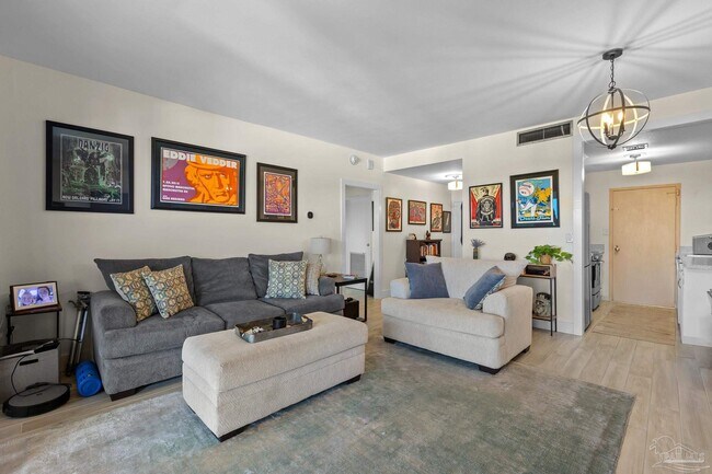 Photo - 825 Bayshore Dr Unit 605