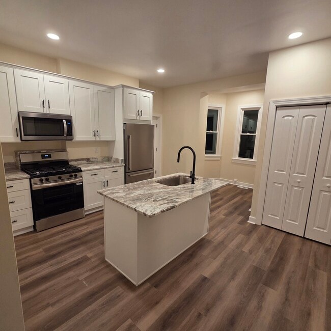 Building Photo - 2503 North Ave Unit A