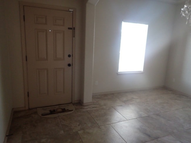 Photo - 13836 Hollywood Dr