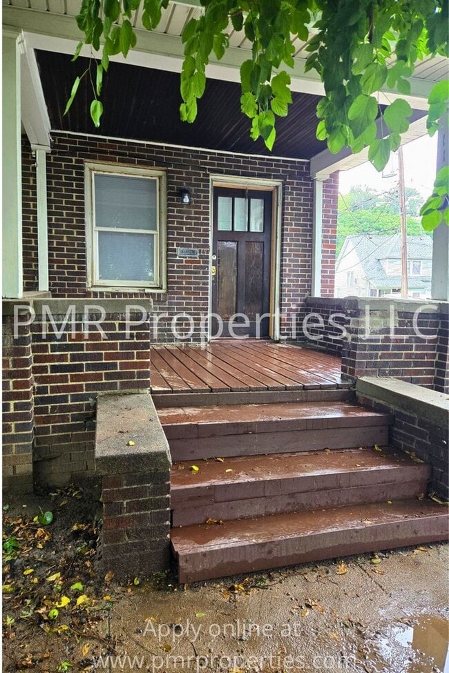 Photo - 118 Platner St Unit D