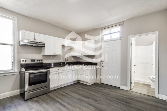 Photo - 6104 Chestnut St