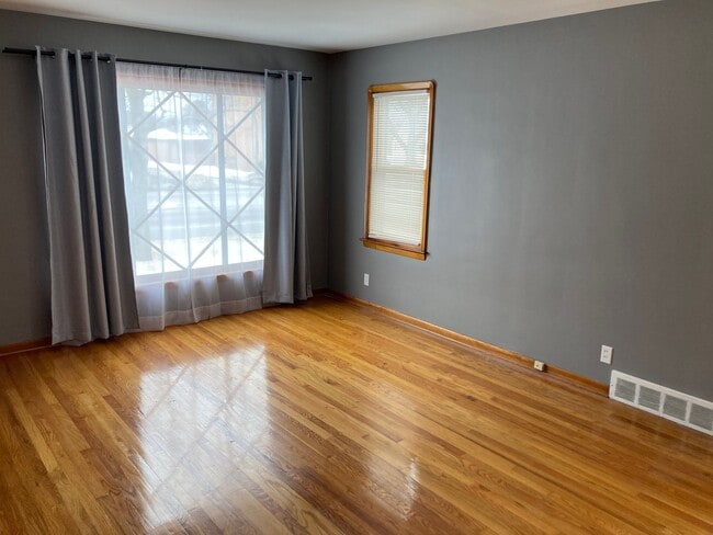 Photo - 6099 Ridge Rd Unit 6099 Ridge Rd Lower